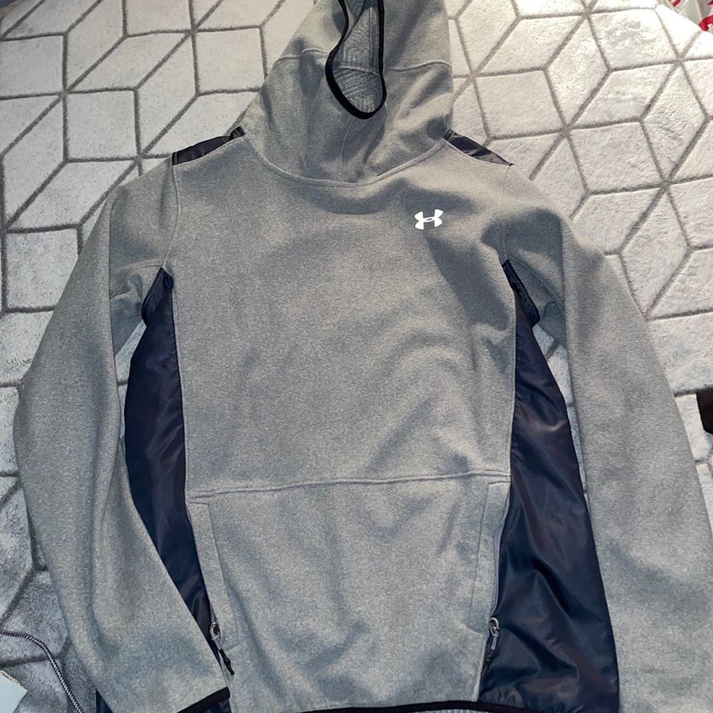 Under Armor Cold Gear Hooded Pullover